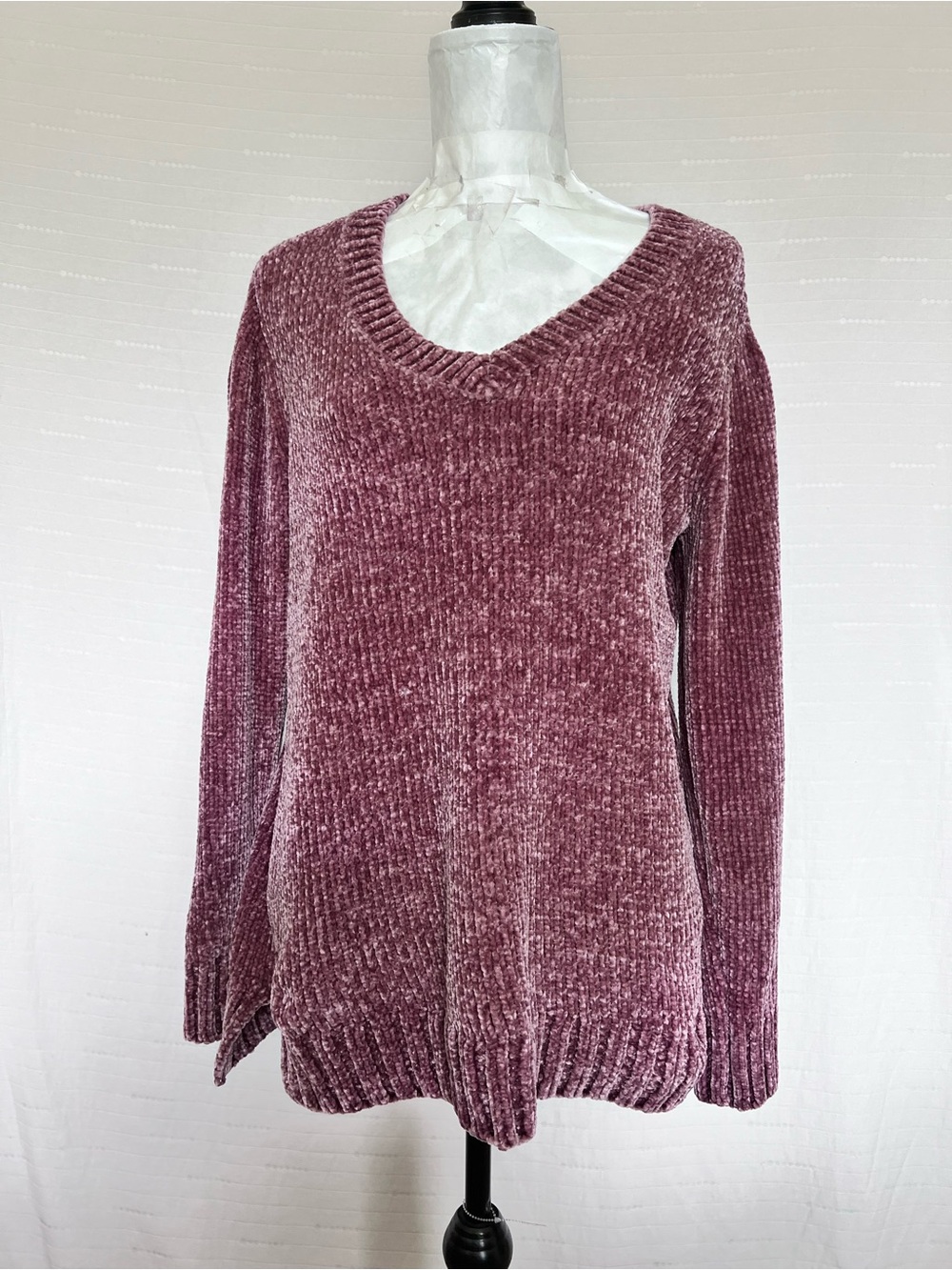Orvis Mauve Chenille V Neck Sweater Sz M
